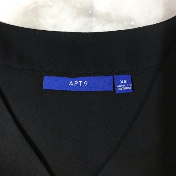 Apt. 9 Black V-Neck Blouse, New with Tags - Picture 4 of 7